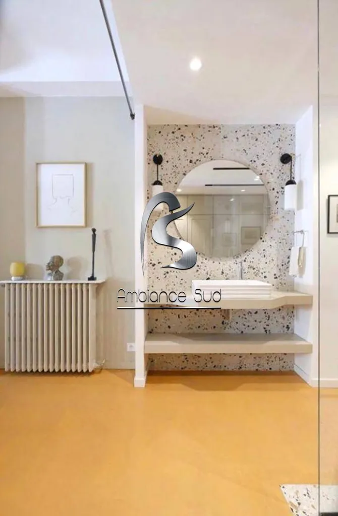 Beton ciré jaune pour salle de bain près de Toulon au Lavandou