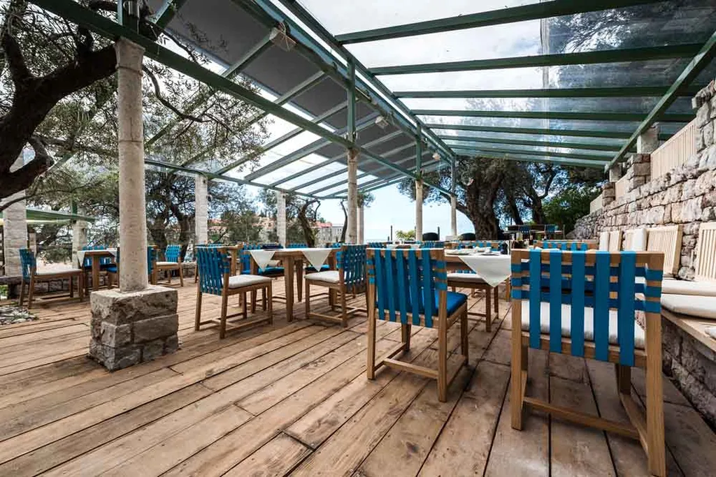 pose de store extérieur pour veranda à Salon de Provence et en région PACA