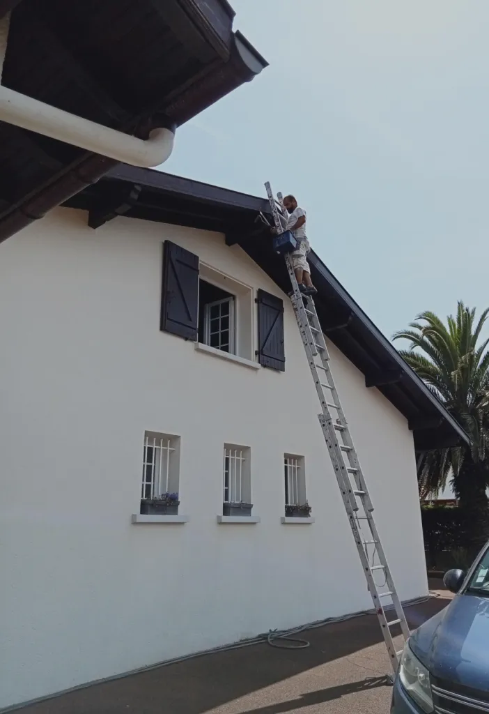 réalisation peinture bandeaux et avant-toits à pessac 