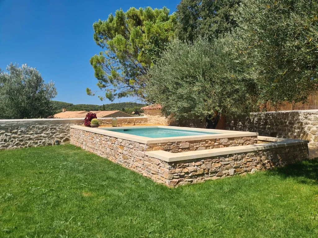 PAREMENT SB QUARTZITE ROUILLE / ROUSSILLON