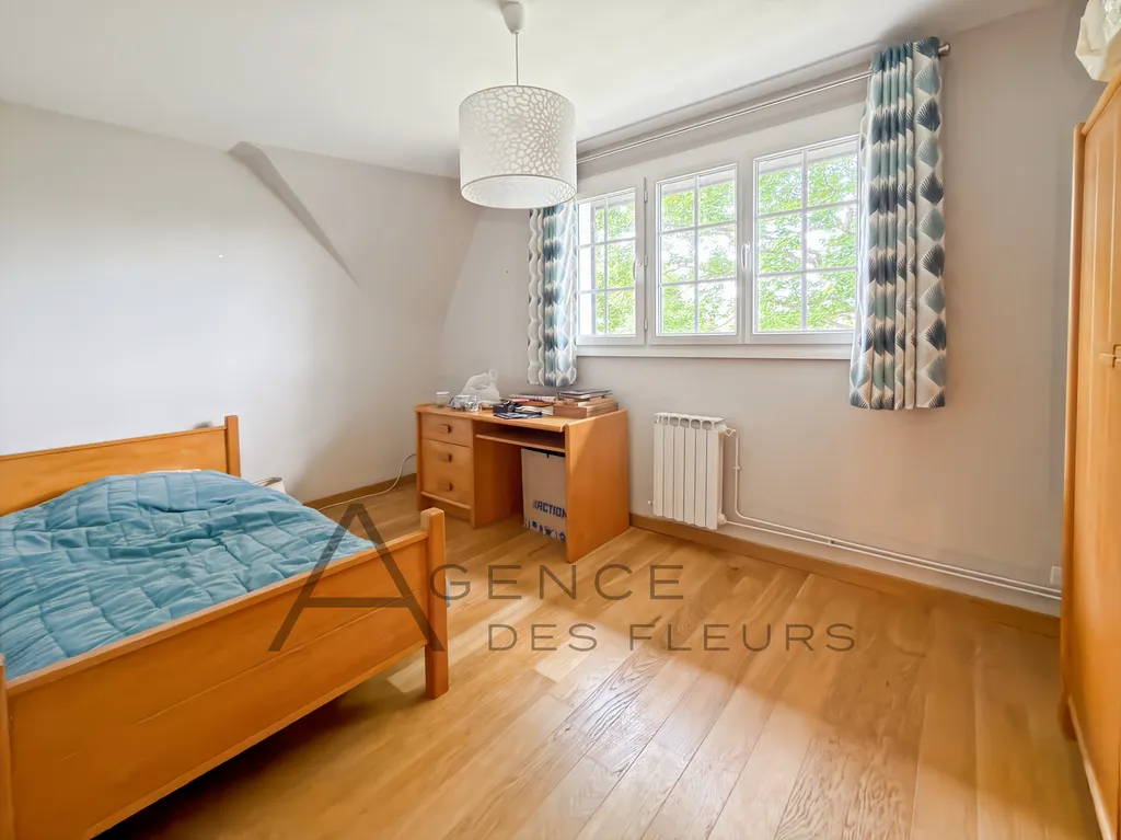 A vendre maison de 106 m² édifiée sur 1047 m² de terrain sur la commune de SAINT-PIERRE-LES-ELBEUF 76320