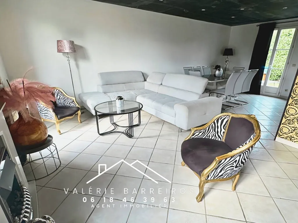 A acheter pavillon de de 138 m²  avec jardin de 700 m² sur la commune de CAUDEBEC LES ELBEUF 76320