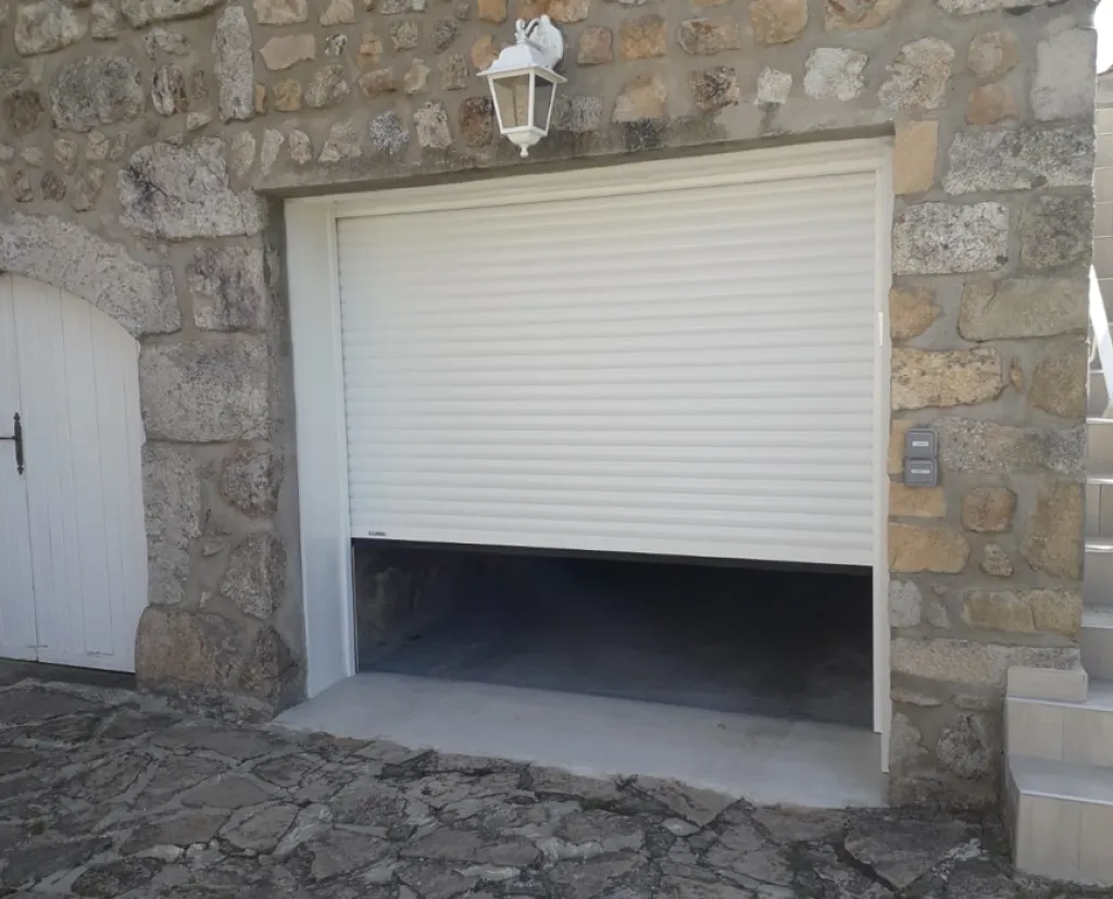 Porte de garage enroulable