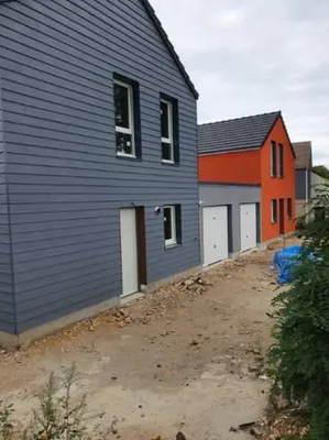 Pose d’une isolation thermique par l’extérieur avec bardage en PVC, Évreux 27