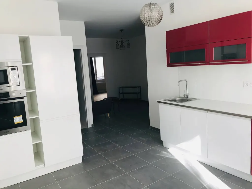 AVANT/APRES Rénovation complète avec démolition de la cloison. Rue Duguesclin Lyon 6ème
