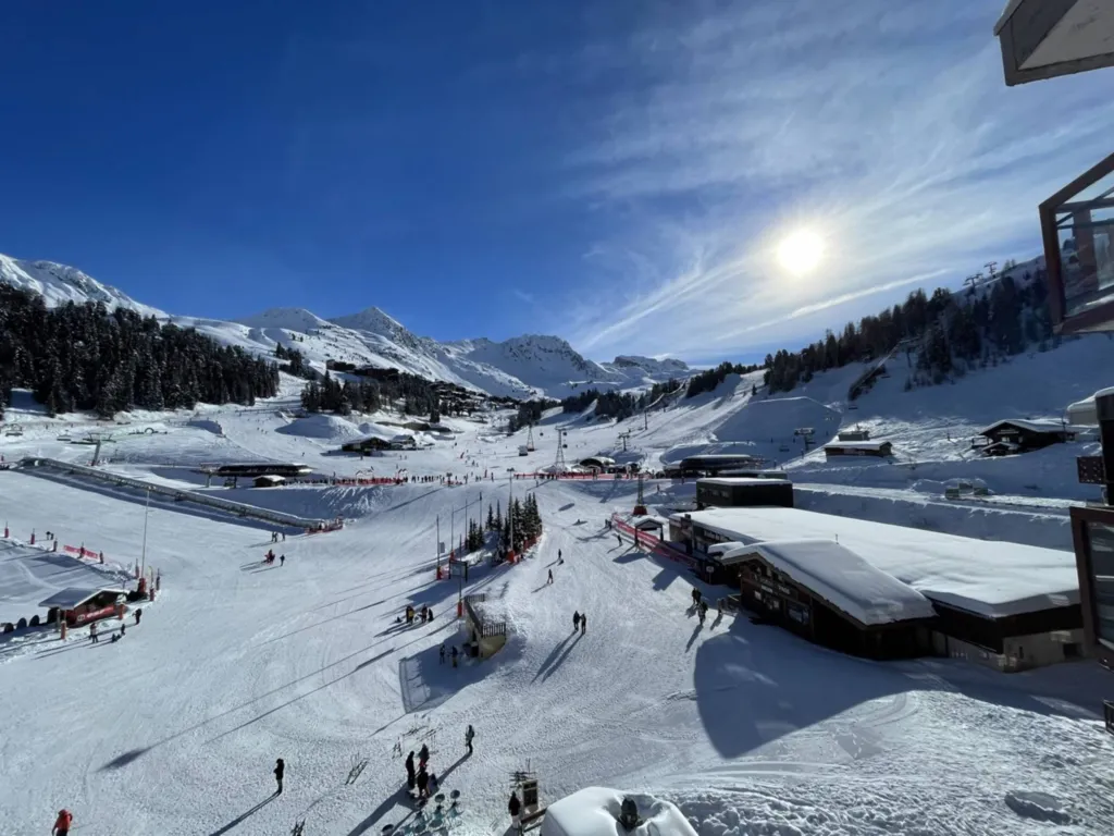 Appartements 2 pièces skis aux pieds avec un accès direct aux remontées mécaniques à la Plagne Bellecôte