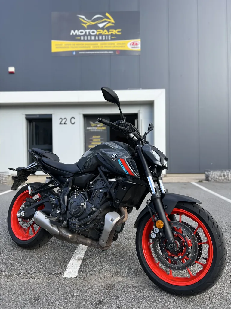 YAMAHA MT-07 A2