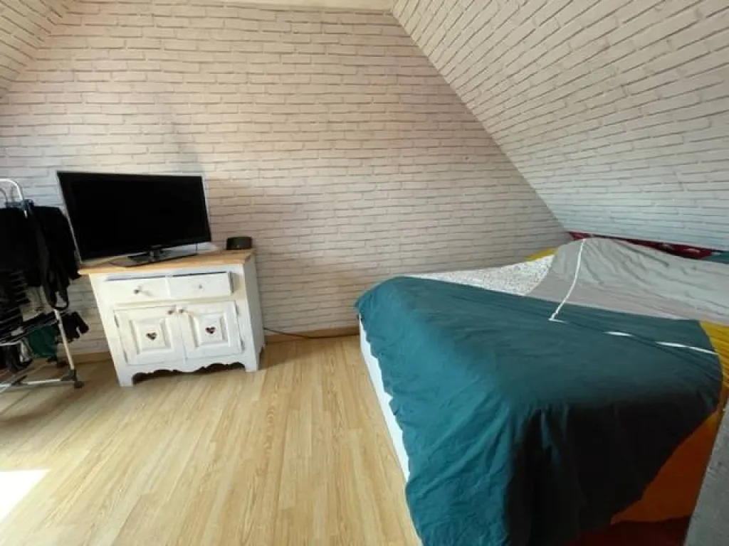 A vendre pavillon de 86 m² habitable sur un terrain de 300 m² sur la commune de ST PIERRE LES ELBEUF 76320