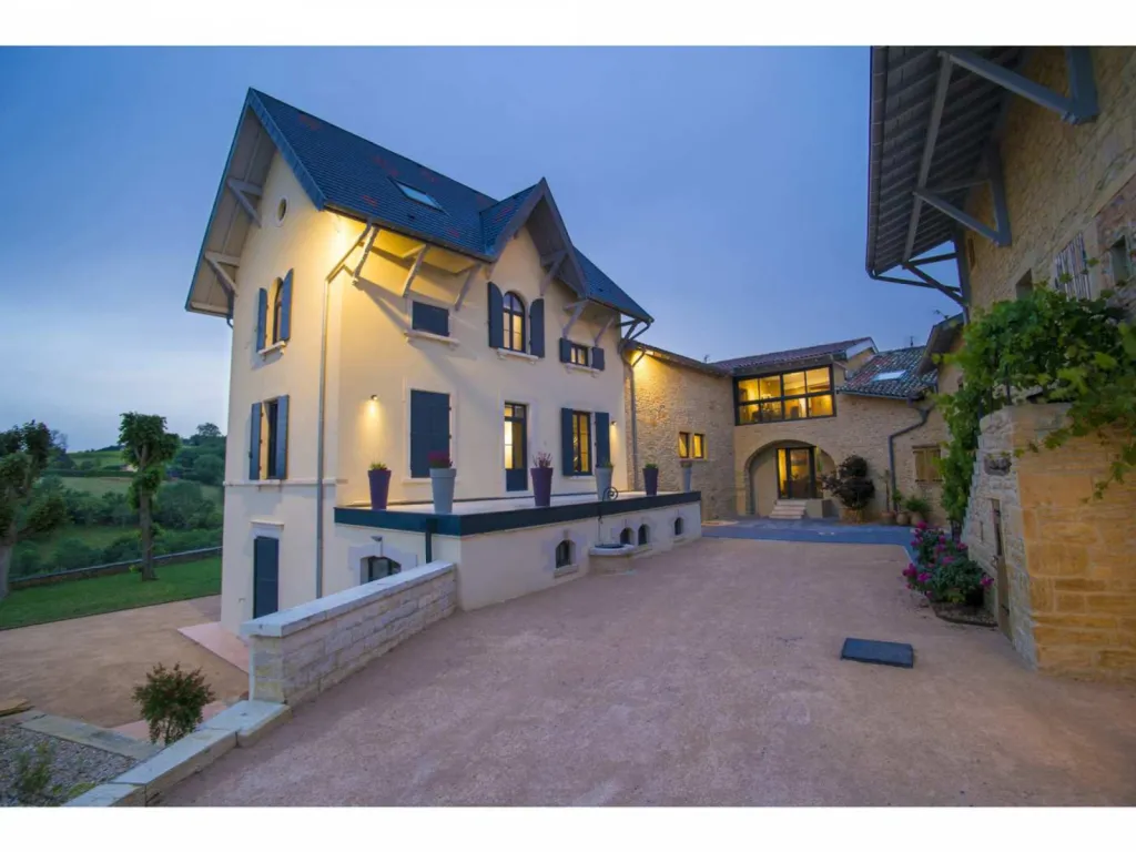 photographe d'architecture maison bourguignonne et ancien cuvage