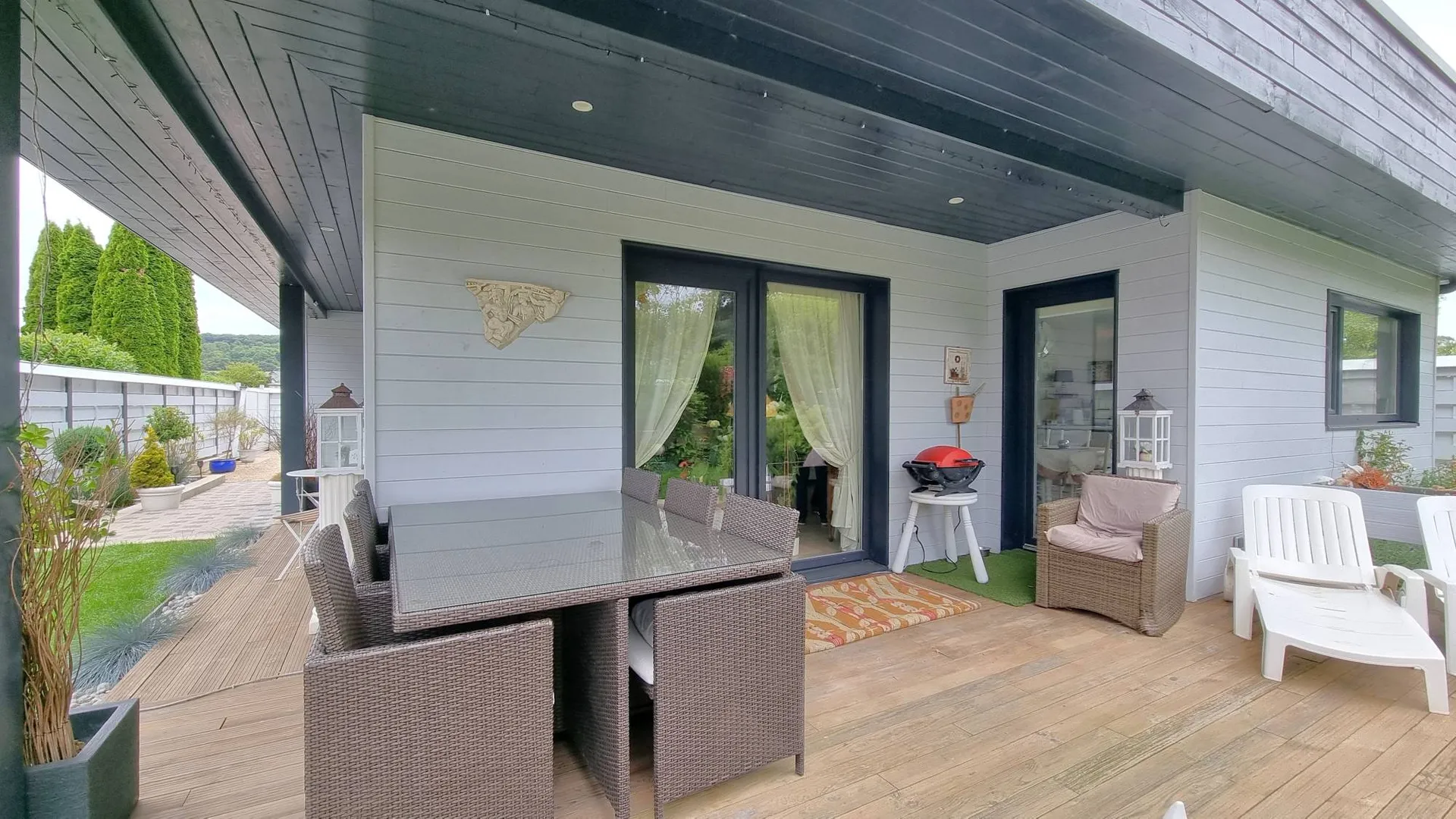 Maison en bois de 2017 située dans une  station balnéaire entre Dieppe et le Tréport 76 Normandie