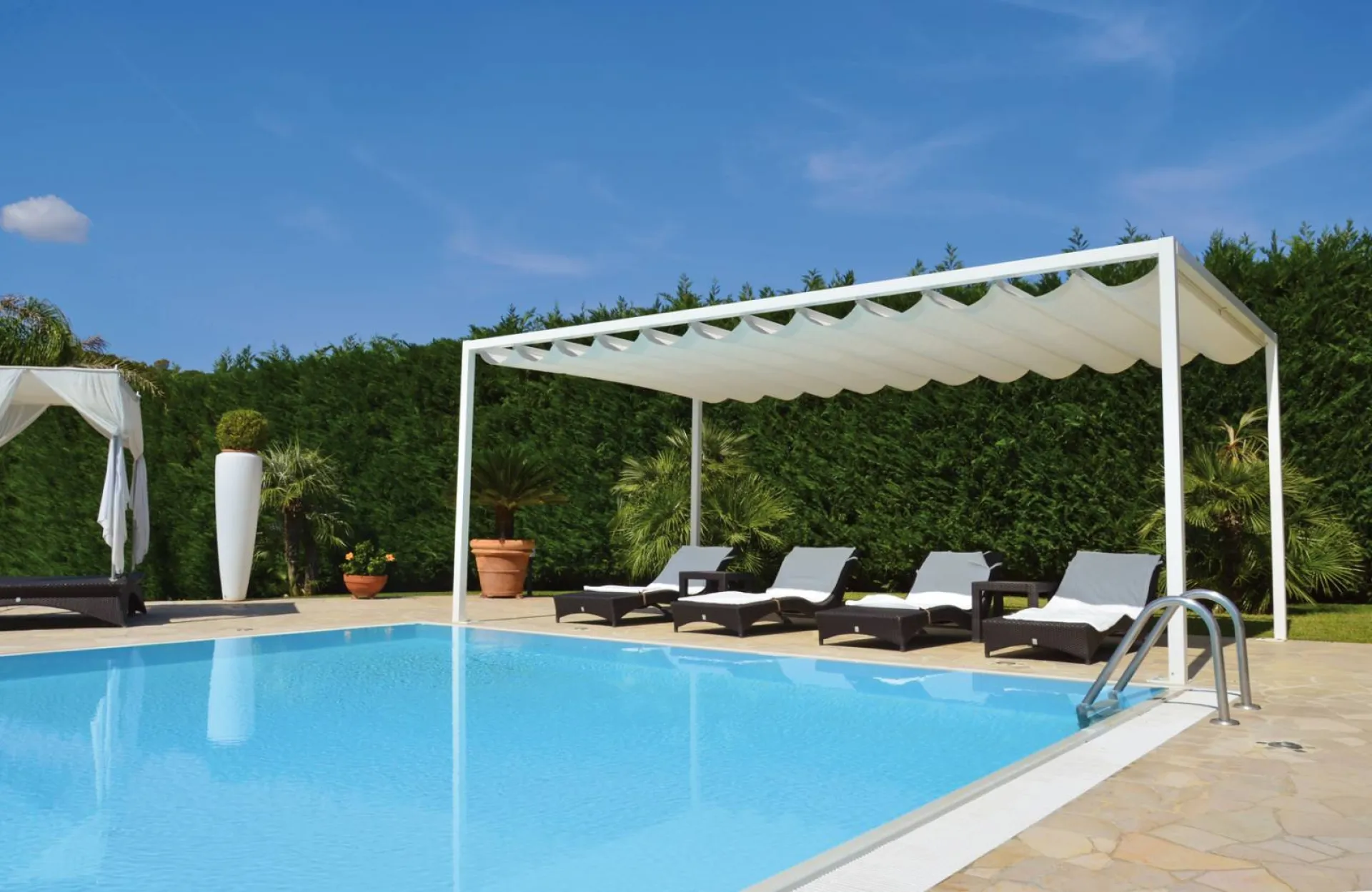 achat de pergolas a toile pour jardin a cannes