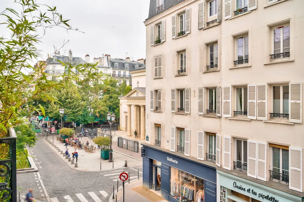 A vendre appartement ancien avec 3 chambres aux Batignolles à Paris 75017
