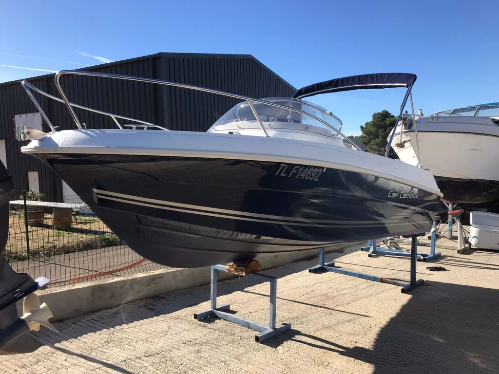 Bateau Jeanneau à vendre à Bandol
