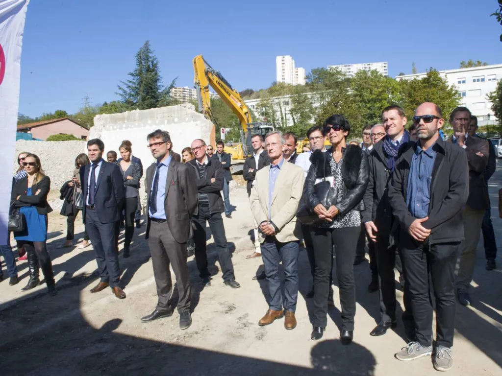 Reportage photographique événementiel pose de la première pierre résidence 