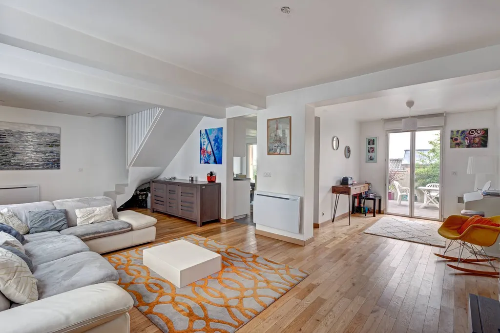 Acheter une Belle Maison des Années 30 en plein coeur d' Asnières a 2 pas de la Mairie  5 pièces 3 chambres jardin et cave