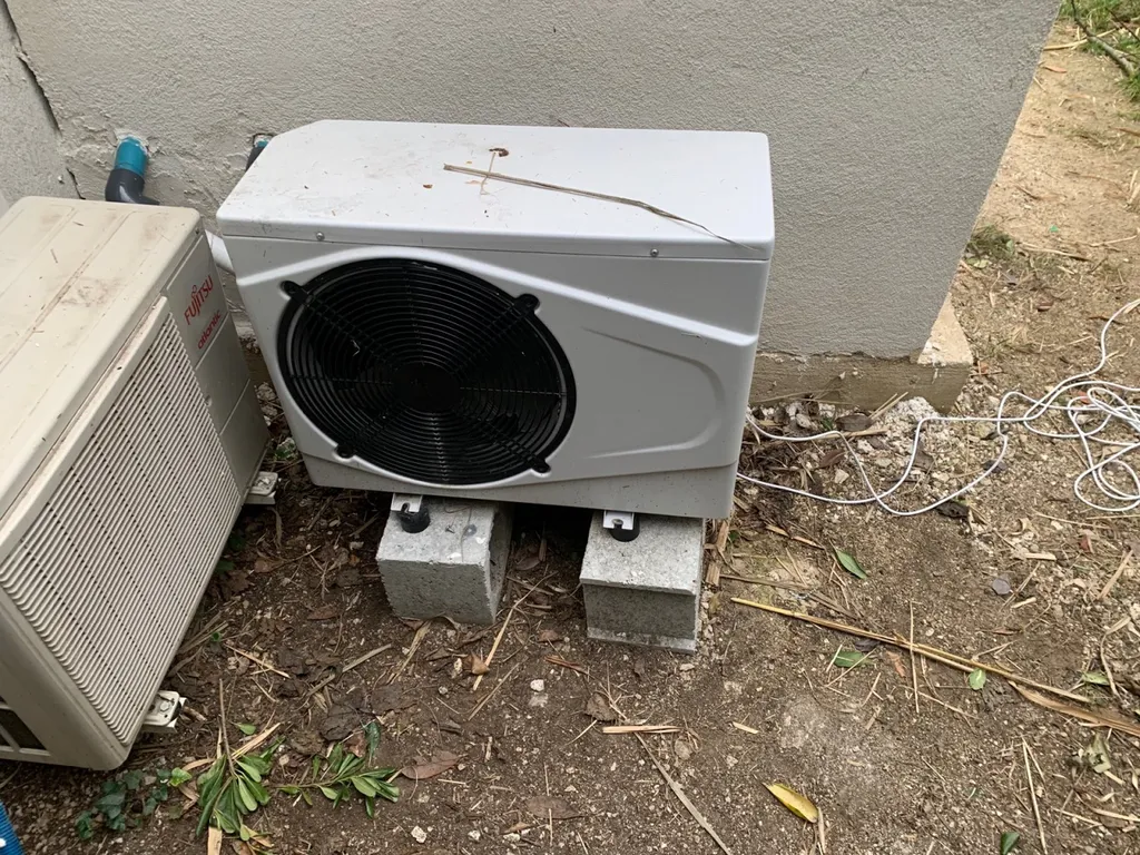 Installation pompe à chaleur de piscine sur la commune de Martigues 