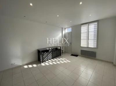 A vendre au Pecq Quartier Canada bel appartement  2 pièces traversant en excellent état à 10 minutes du RER A