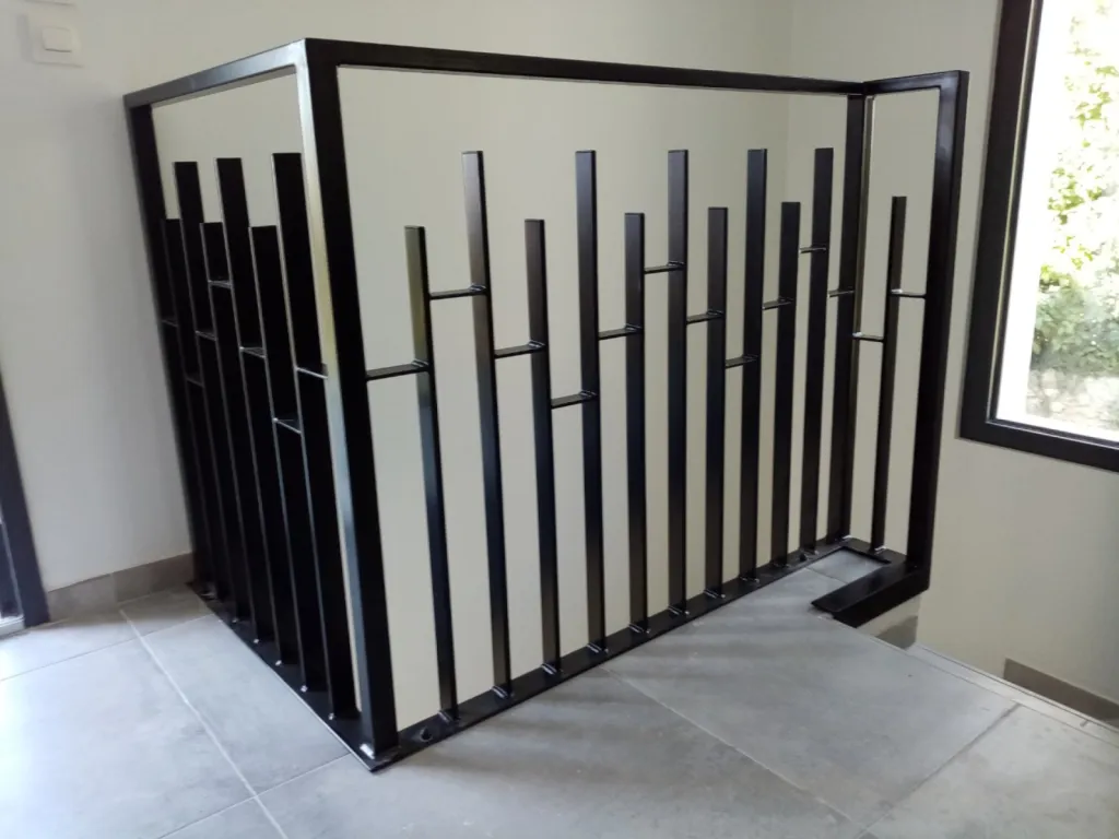 GARDE CORPS POUR ESCALIER MODERNE ORIGINAL ISTRES SALON CABRIES 