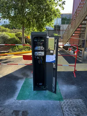 Electricien qualifié pour installation de borne de recharge électrique pour véhicule à Marseille