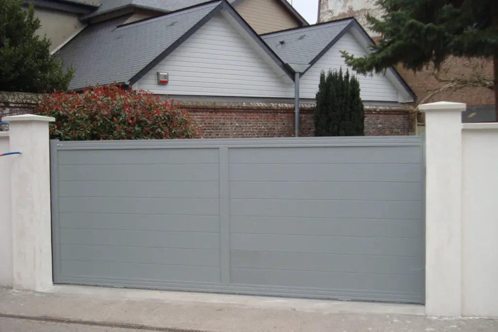 Création d'accès avec portail coulissant dans l'Eure