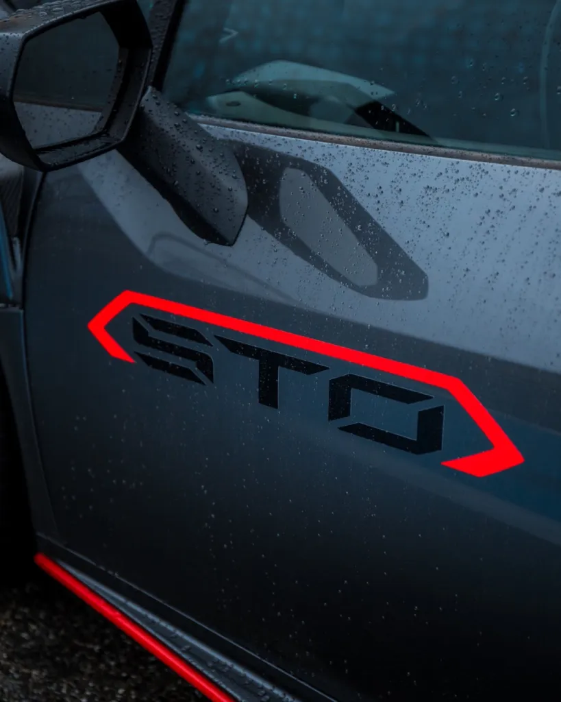 Traitement Céramique Lamborghini Huracan STO pour notre partenaire Lamborghini à Cannes dans le 06