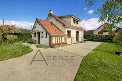A vendre maison de 87m² sur 447m² de terrain sur la commune de SAINT AUBIN LES ELBEUF 76410