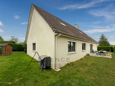 Maison familiale de 223 m² édifiée sur 649 m² de terrain sur la commune de ELBEUF 76500