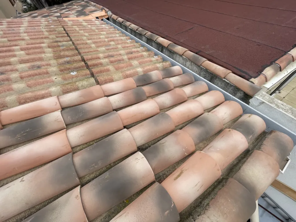 Rénovation d’une toiture en P.S.T sur Marignane près de Martigues