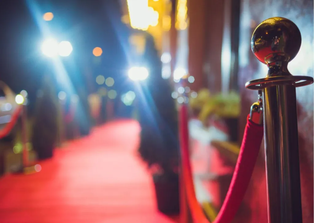 Soirée de Noel d'entreprise Thème Red carpet par votre agence evenementiel à Bordeaux en Nouvelle Aquitaine 