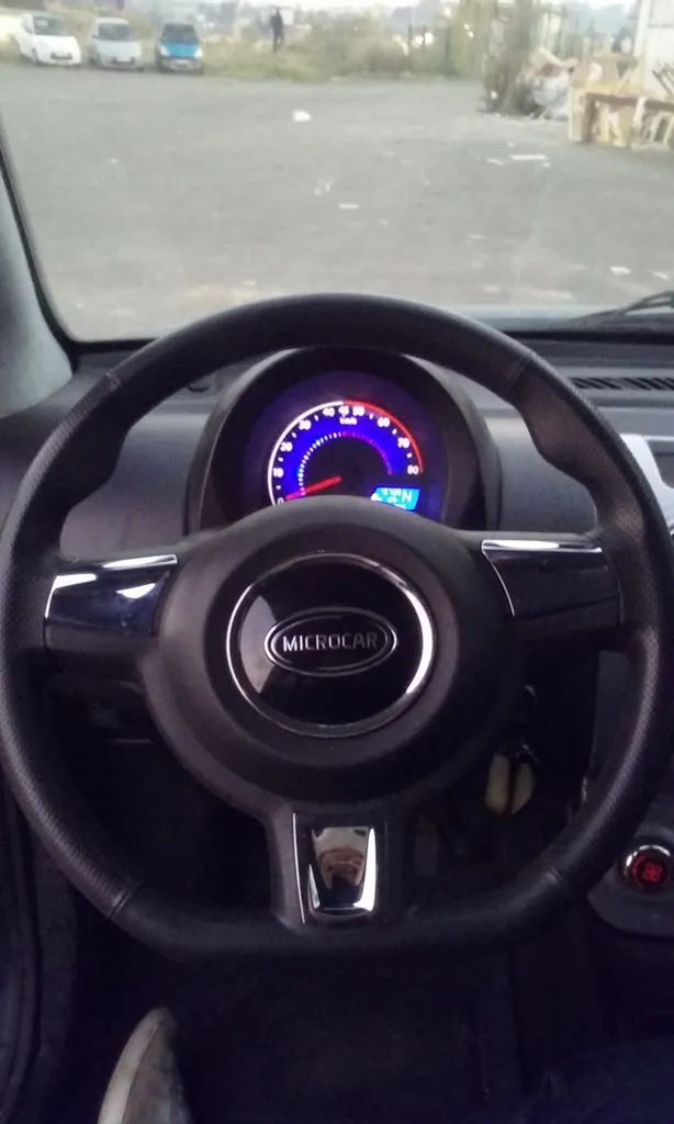 Voiture sans permis Vitrolles Microcar Mgo premium DCI