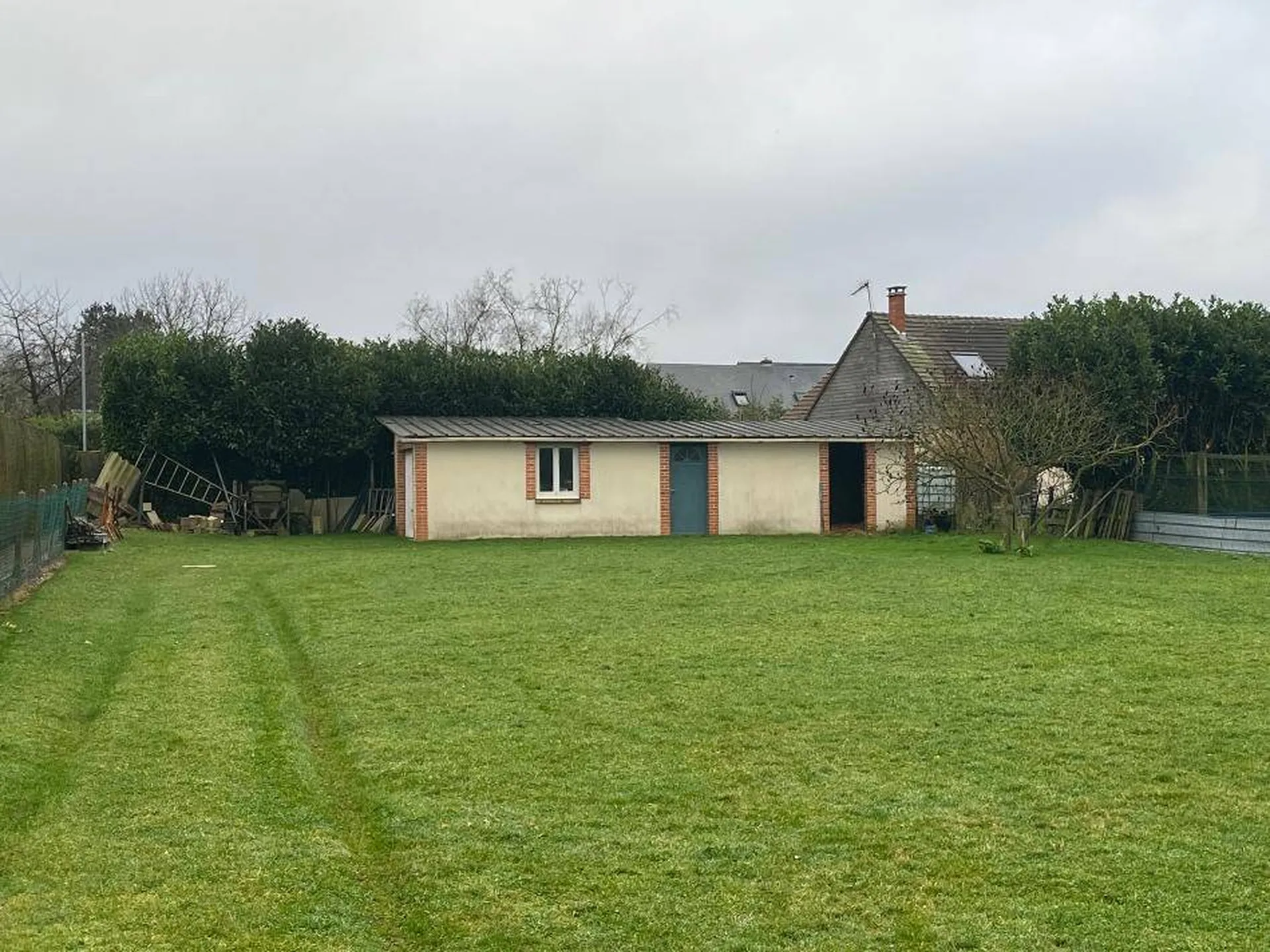 A vendre, pavillon viable de plain pied, situé à vatteville la Rue