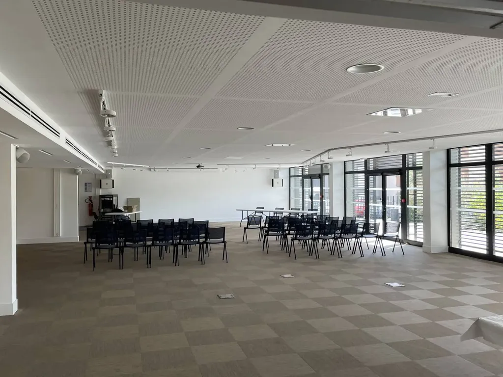 Installation sonorisation  salle de la capelle ville de La Farlède Var 83