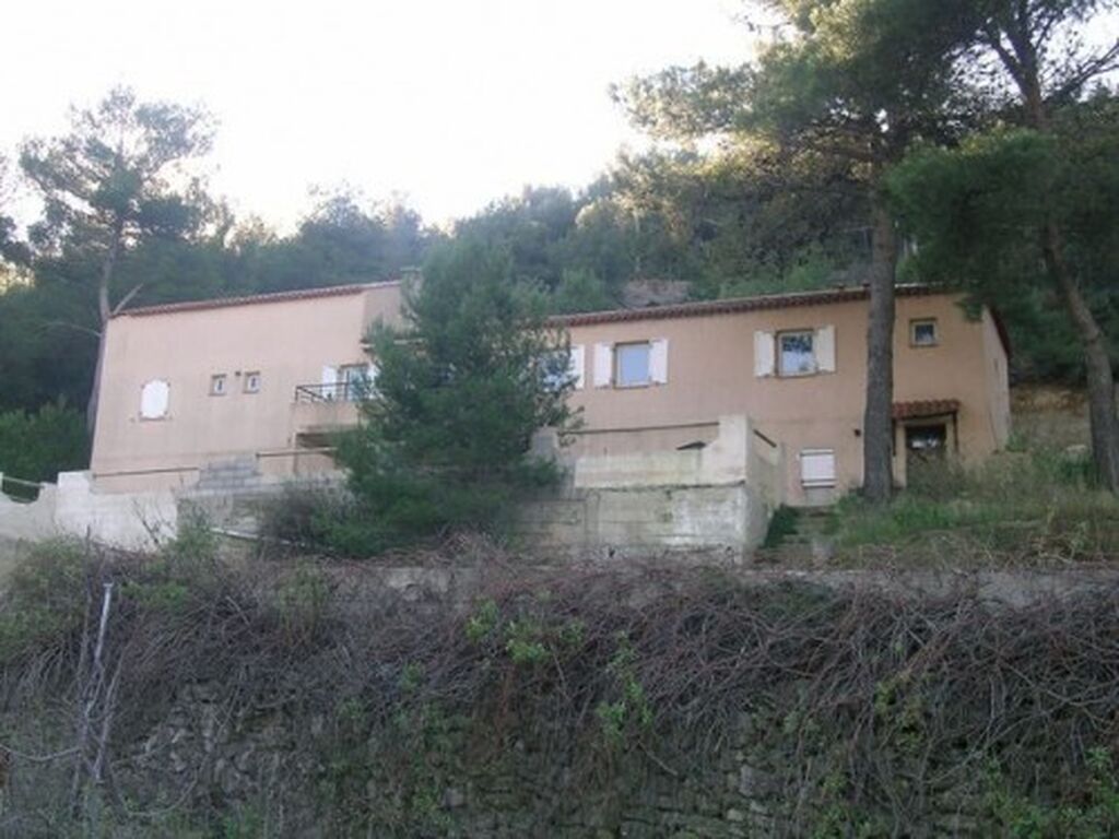 EN EXCLU Vente maison 5 Roquefort La Bédoule sur 7000m² de terrain