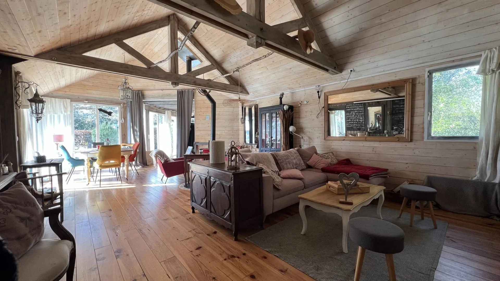 CHARMANT COTTAGE EN BOIS PETIT CAUX