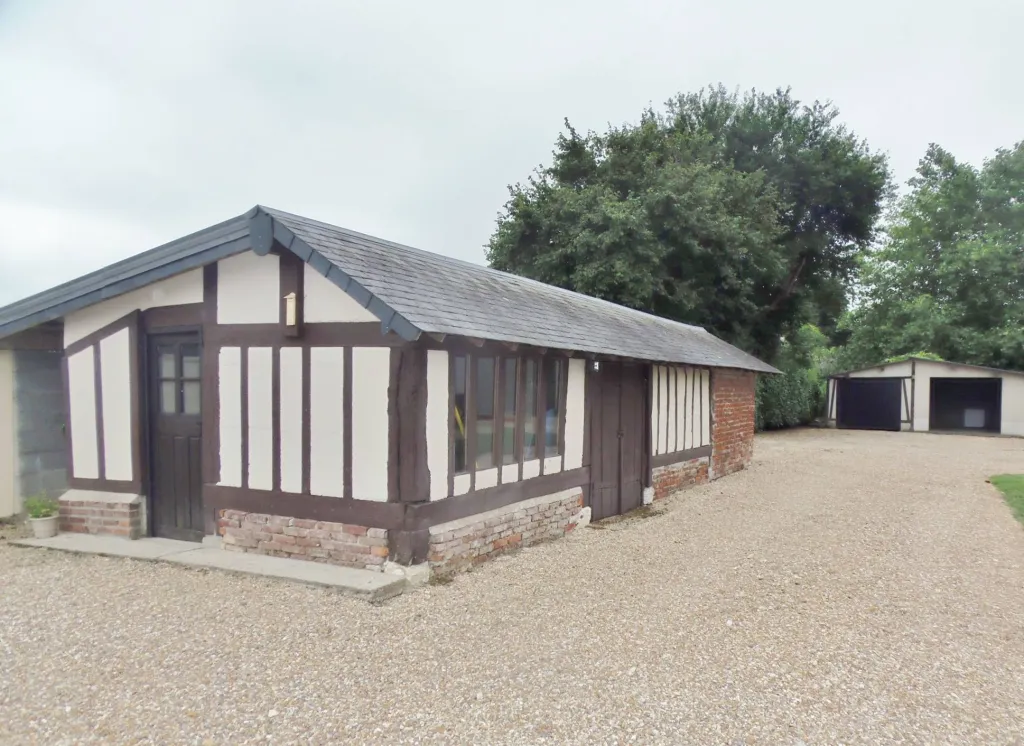 vends maison de charme avec dépendance proche le neubourg 27110