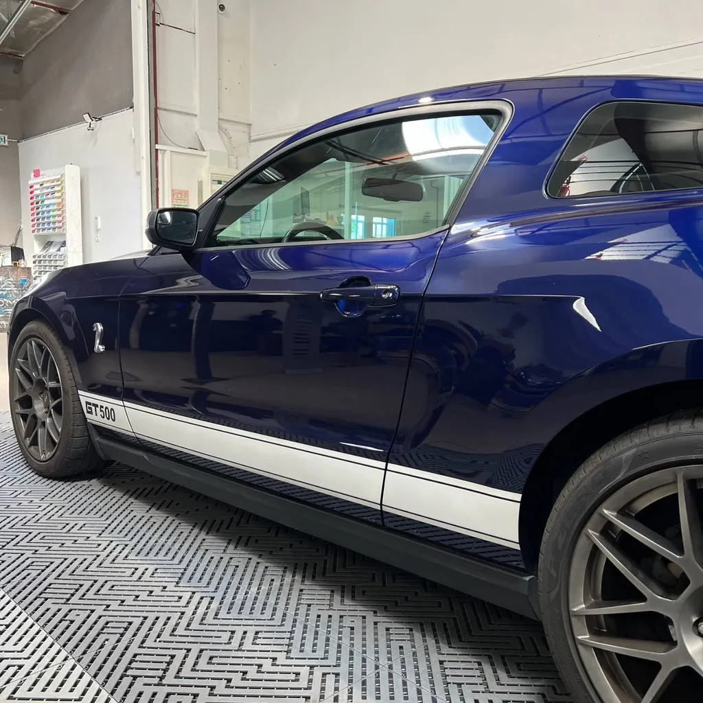 Bandes latérales mustang 