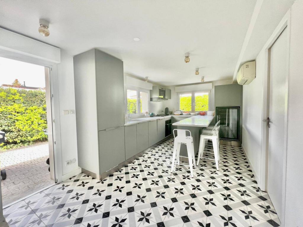 Vendue Echoppe rénovée Le Bouscat Parc Bordelais - Barrière du Médoc 