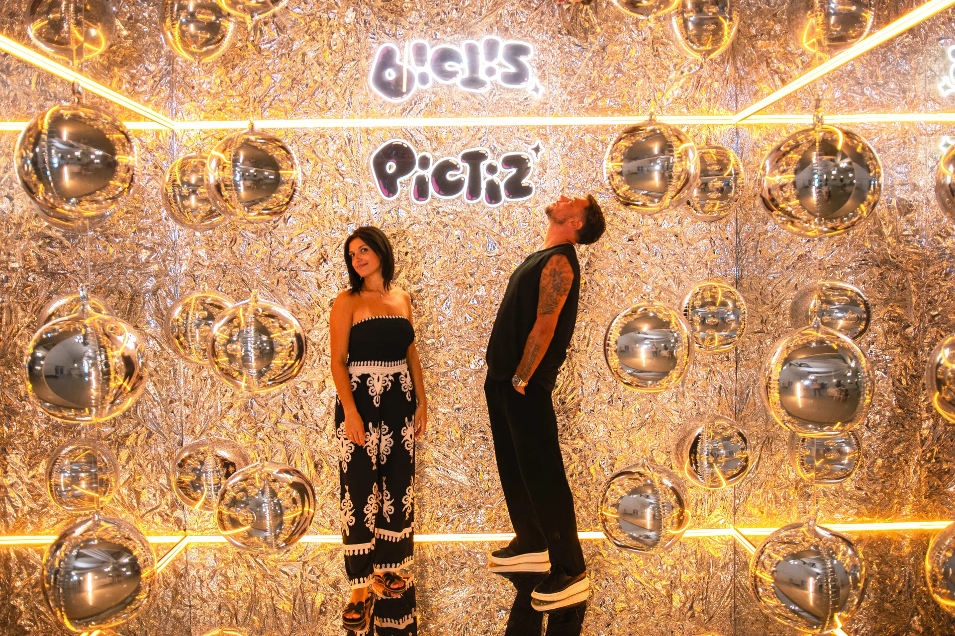 Box selfie instagrammable pour discothèques à Marseille