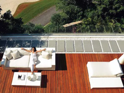 Grand sofa, lit de jour et tables basses TATTA