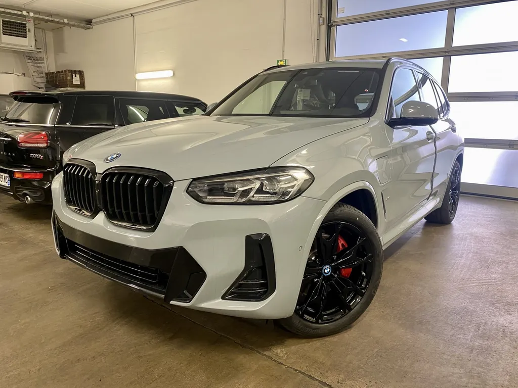 Mise en peinture des Jantes de BMW X3 pour la Concession BMW Marseille, platinum carrosserie proche de Marseille et d’Aubagne 