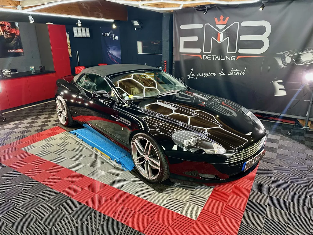 rénovation carrosserie protection PPF traitement céramique lyon Aston Martin DB9 Volante 