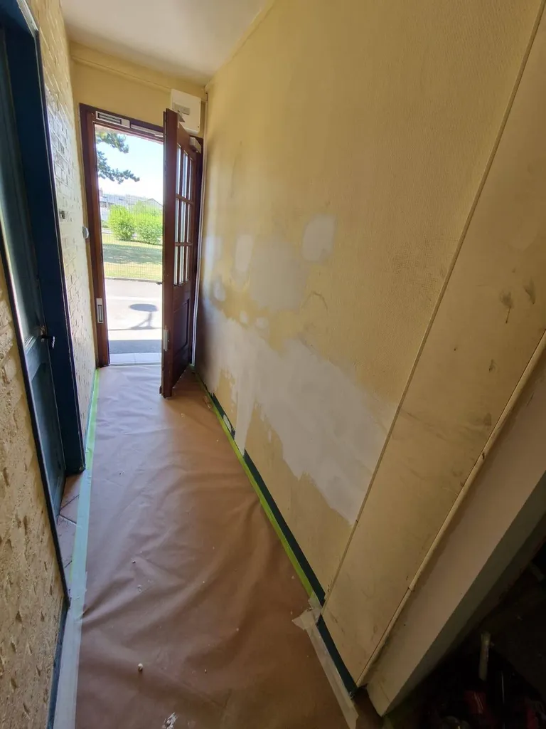 Coût pour pose de toile de verre dans des parties communes à PONT-AUDEMER près de BRIONNE