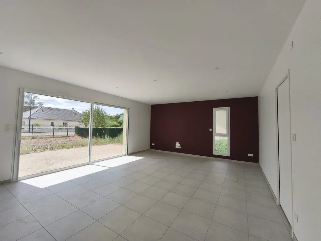 Peinture veloutée dans une maison neuve avec quelques murs de couleur près D'ÉVREUX 