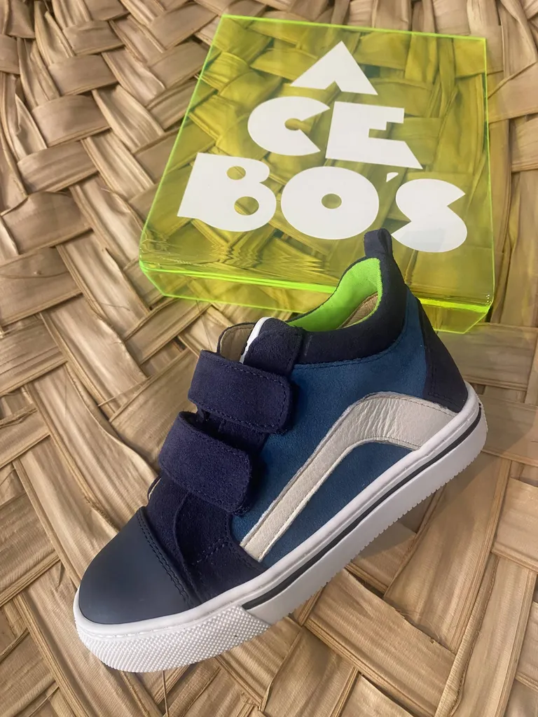 chaussure montante à scratch pour garçon près d 'Yvrac