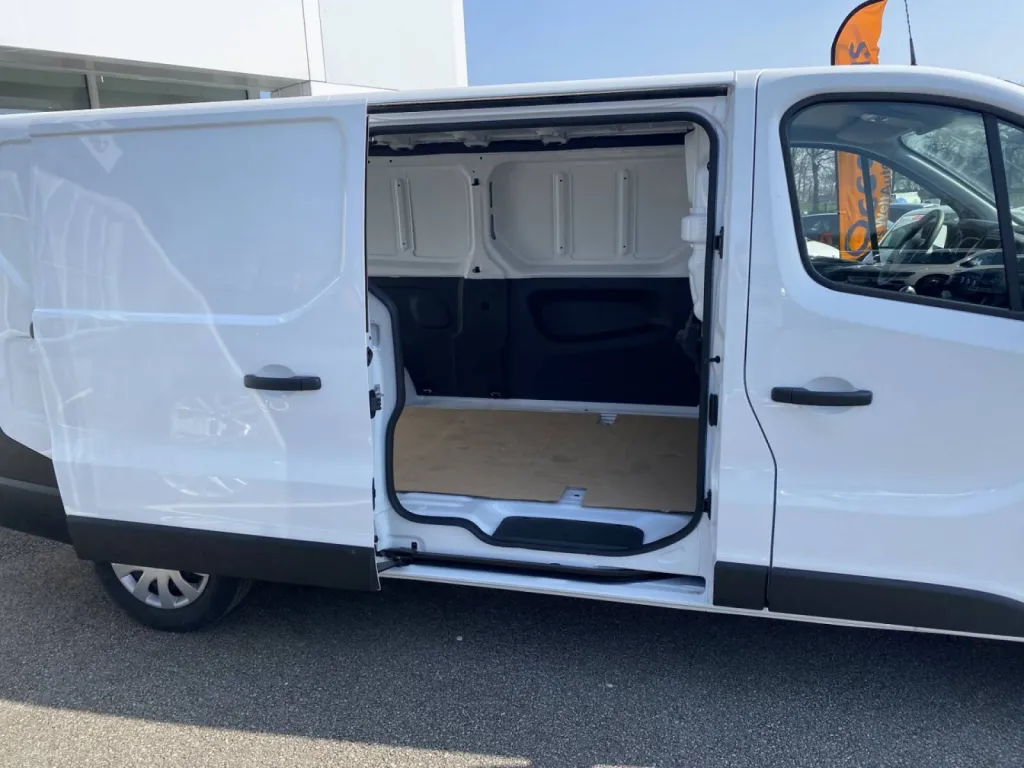 Renault Trafic Fourgon diesel d'occasion proche de Rouen
