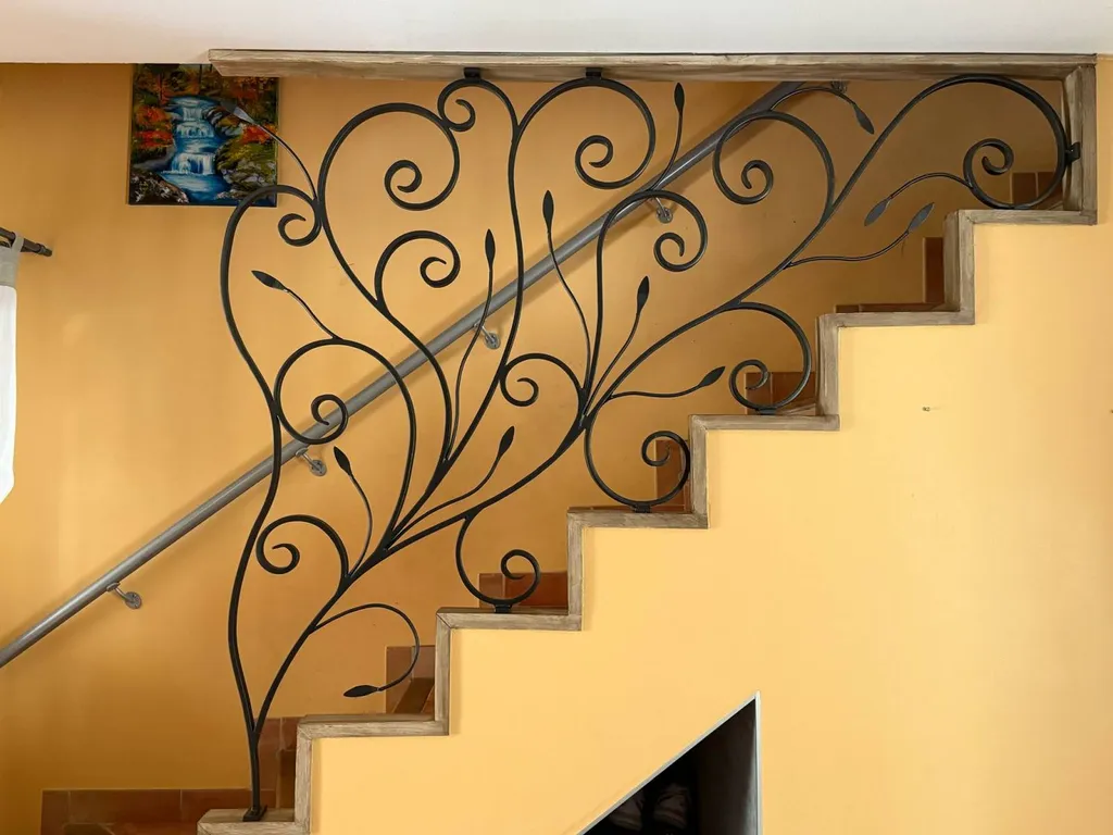 rampe escalier fer forgé style floral sur mesure saint cannat bouches du rhone