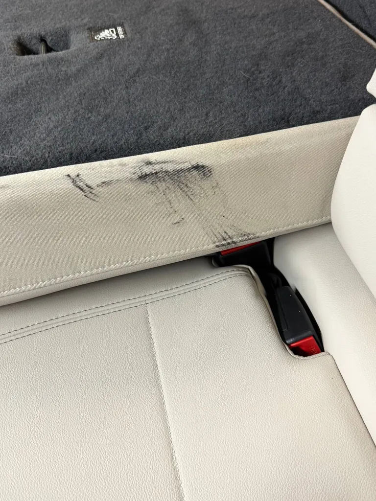 Entretien de l'habitacle en profondeur sur un BMW X3 à Le Mans (72)
