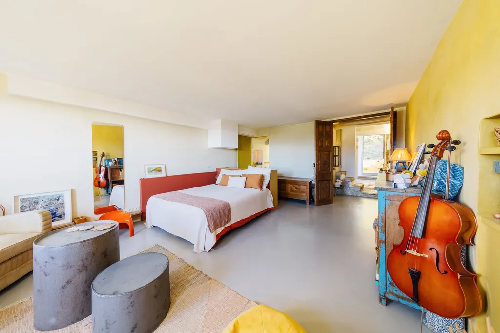 Vente - Crillon-Le-Brave - Élégante maison de village entièrement rénovée avec terrasse et vue