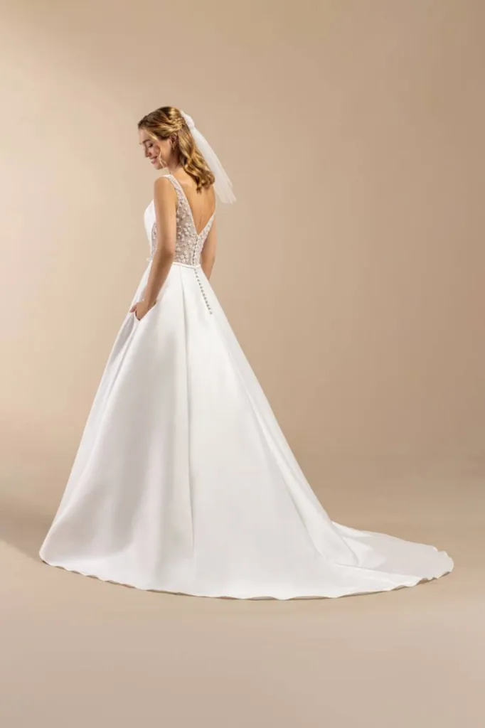 robe de mariée drapée à Marseille