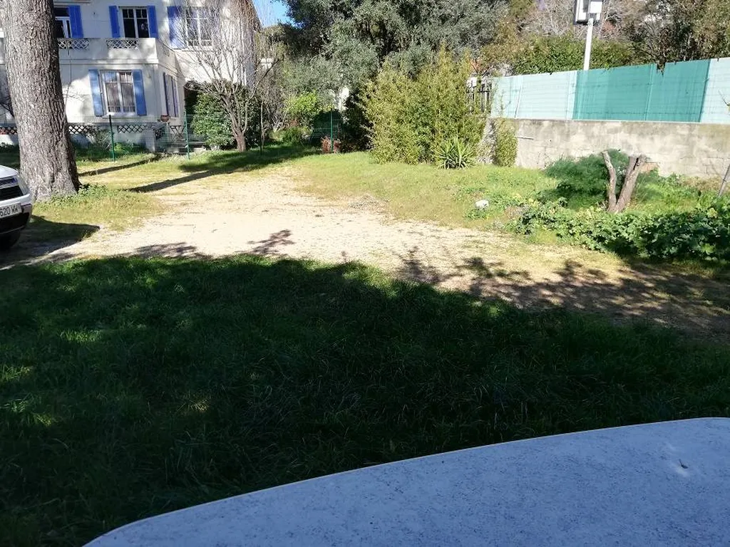 VENDU! Terrain de 420 m² à TOULON (VD005)